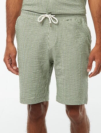 Bermudas de tejido tipo crespón de rayas
