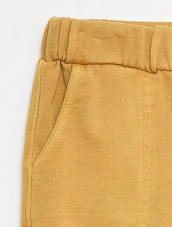 Bermudas fluidas de chándal