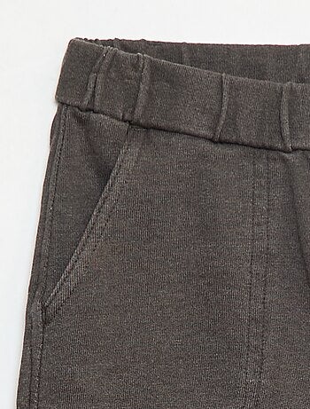 Bermudas fluidas de chándal