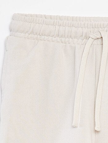 Bermudas ligeras con bolsillos