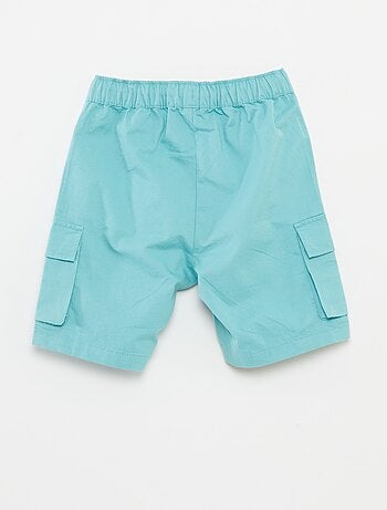 Bermudas lisas con bolsillos con solapa