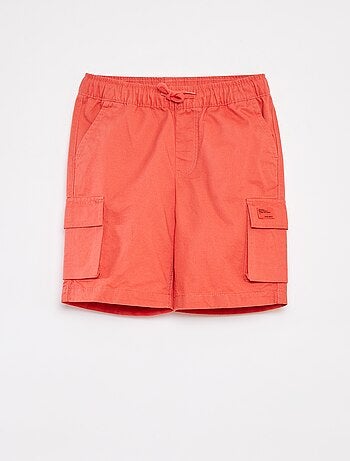 Bermudas lisas con bolsillos con solapa