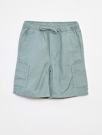 Bermudas lisas de sarga con bolsillos