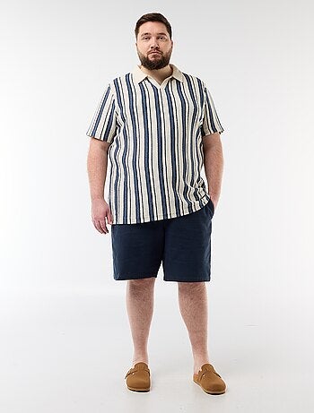 Bermudas lisas en dobby