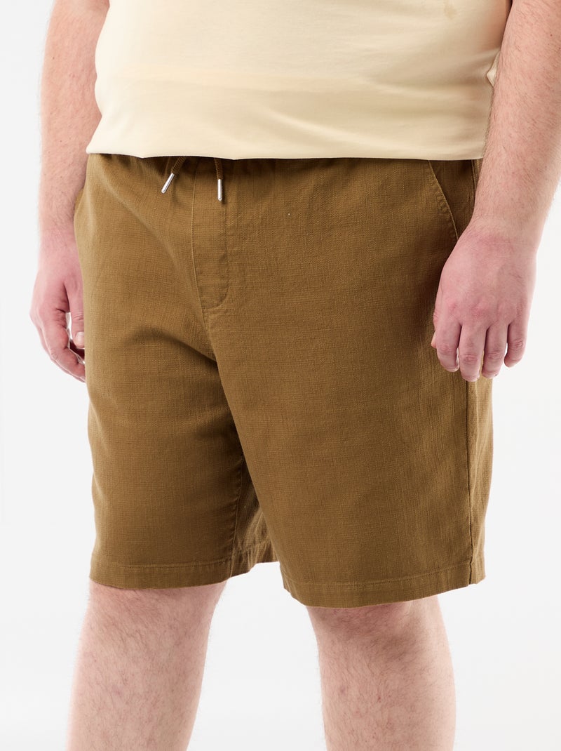 Bermudas lisas en dobby Marron - Kiabi