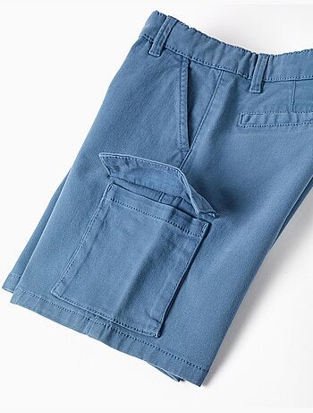 Bermudas midi de sarga con bolsillos cargo