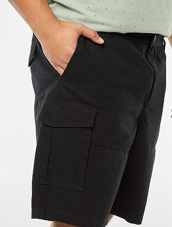 Bermudas multibolsillos de sarga