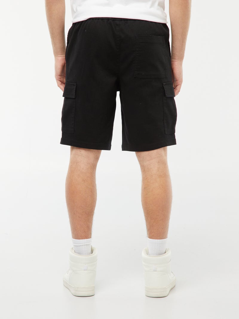 Bermudas rectas con bolsillos con solapas negro - Kiabi