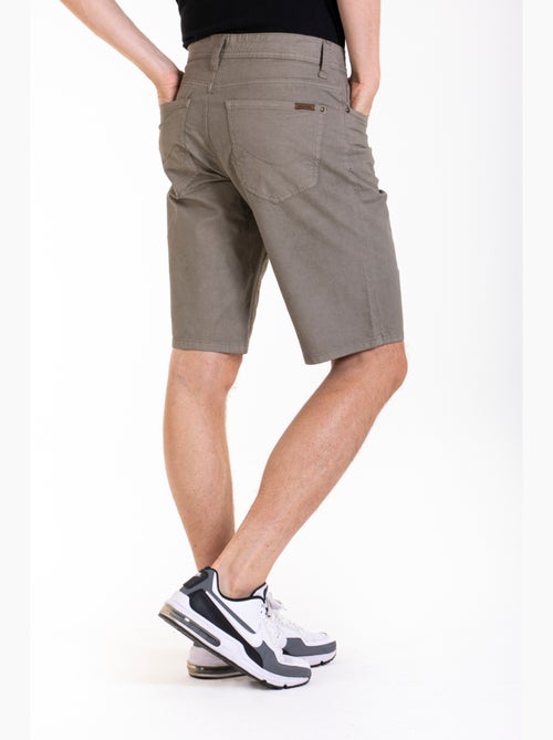 Bermudas relajadas de lona de algodón de corte recto GENESYX - Kiabi Bermudas relajadas de lona de algodón de corte recto GENESYX - Kiabi