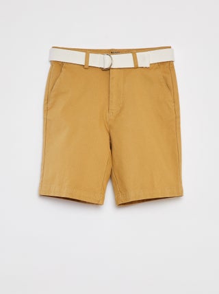 Bermudas tipo chino corte slim de punto de piqué + cinturón