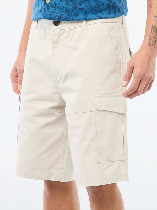 Bermudas tipo chino de sarga lisas multibolsillos - Kiabi