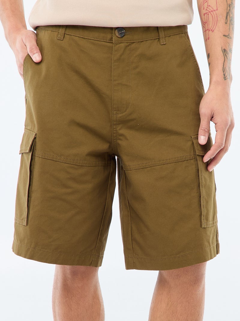 Bermudas tipo chino de sarga lisas multibolsillos Kaki - Kiabi