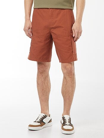 Bermudas tipo chino de sarga lisas multibolsillos