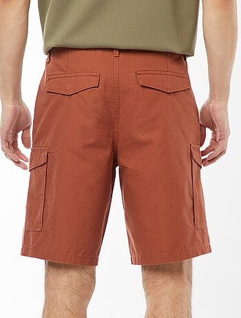 Bermudas tipo chino de sarga lisas multibolsillos