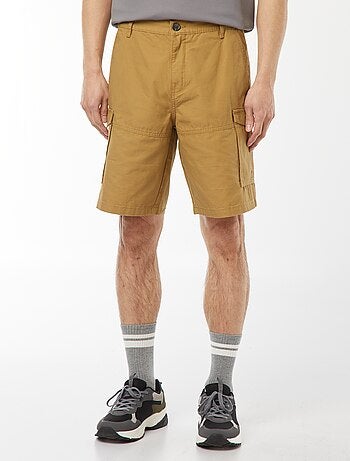 Bermudas tipo chino de sarga lisas multibolsillos