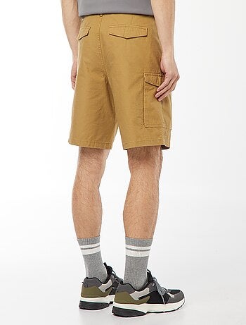 Bermudas tipo chino de sarga lisas multibolsillos