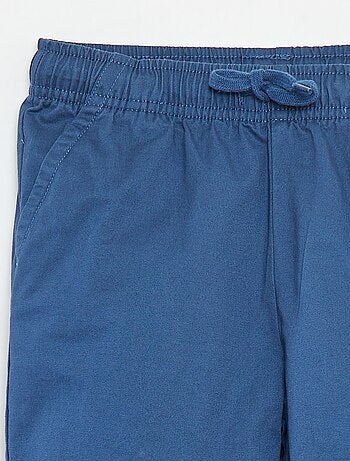 Bermudas tipo chino lisas