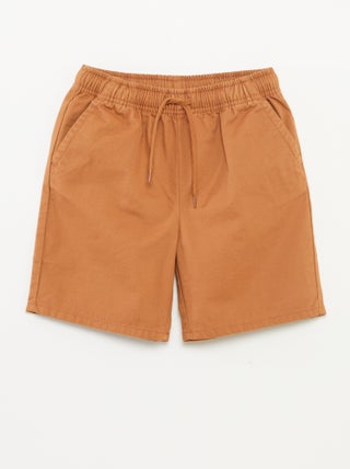Bermudas tipo chino lisas