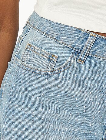 Bermudas vaqueras con 5 bolsillos y strass