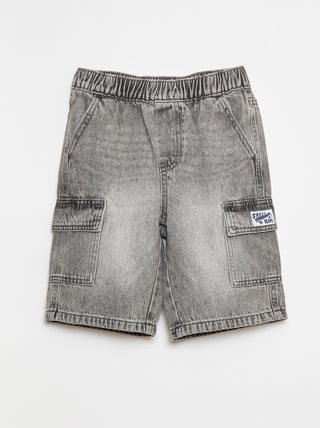 Bermudas vaqueras con múltiples bolsillos