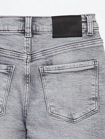 Bermudas vaqueras