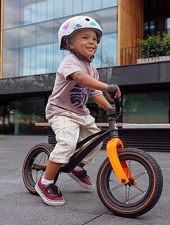 Bicicleta de equilibrio LIONELO Bart Air - Bicicleta para niños - Hasta 30 kg - Ligera - Manillar y