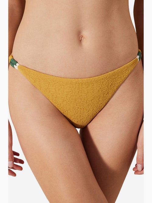 Blanca braga de bikini con lateral texturizado y macramé penti - Kiabi Blanca braga de bikini con lateral texturizado y macramé penti - Kiabi
