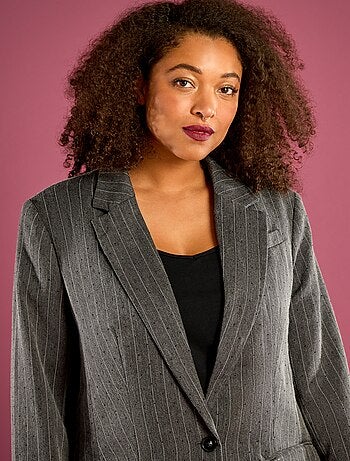 Blazer a rayas con strass integrados