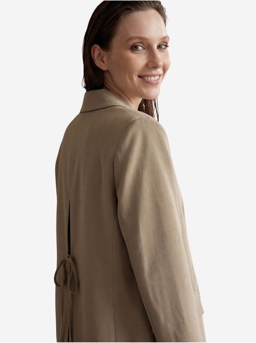 Blazer con cuello chal y cierre de botones my fashion - Kiabi Blazer con cuello chal y cierre de botones my fashion - Kiabi