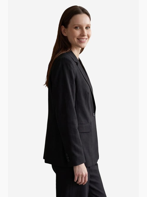 Blazer con cuello chal y cierre de botones my fashion - Kiabi Blazer con cuello chal y cierre de botones my fashion - Kiabi