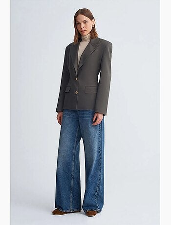 Blazer entallada de crepé con cuello chal dilvin