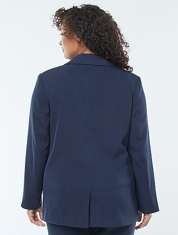 Blazer liso con 2 bolsillos con solapa
