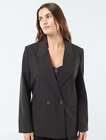 Blazer oversize a rayas con abertura abotonada