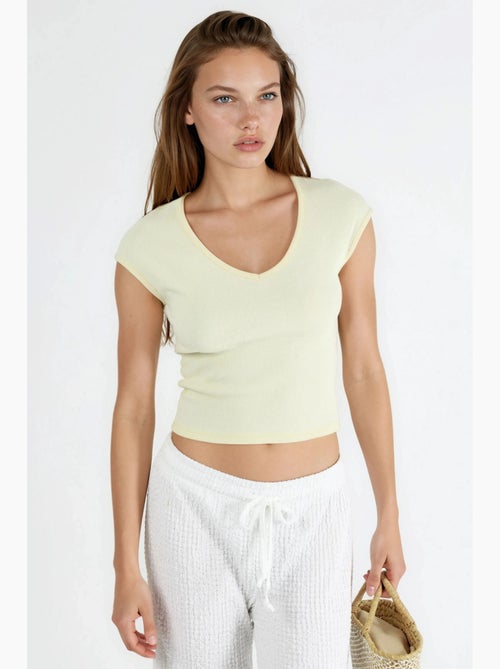 Blusa acanalada con cuello en v busem - Kiabi Blusa acanalada con cuello en v busem - Kiabi