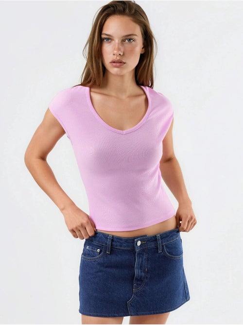 Blusa acanalada con cuello en v busem - Kiabi Blusa acanalada con cuello en v busem - Kiabi
