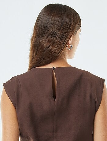Blusa ancha con hebilla integrada