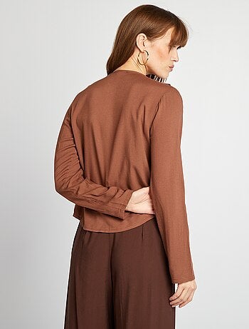 Blusa anudable con volantes