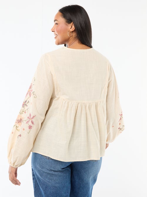 Blusa bordada con flores - Kiabi Blusa bordada con flores - Kiabi