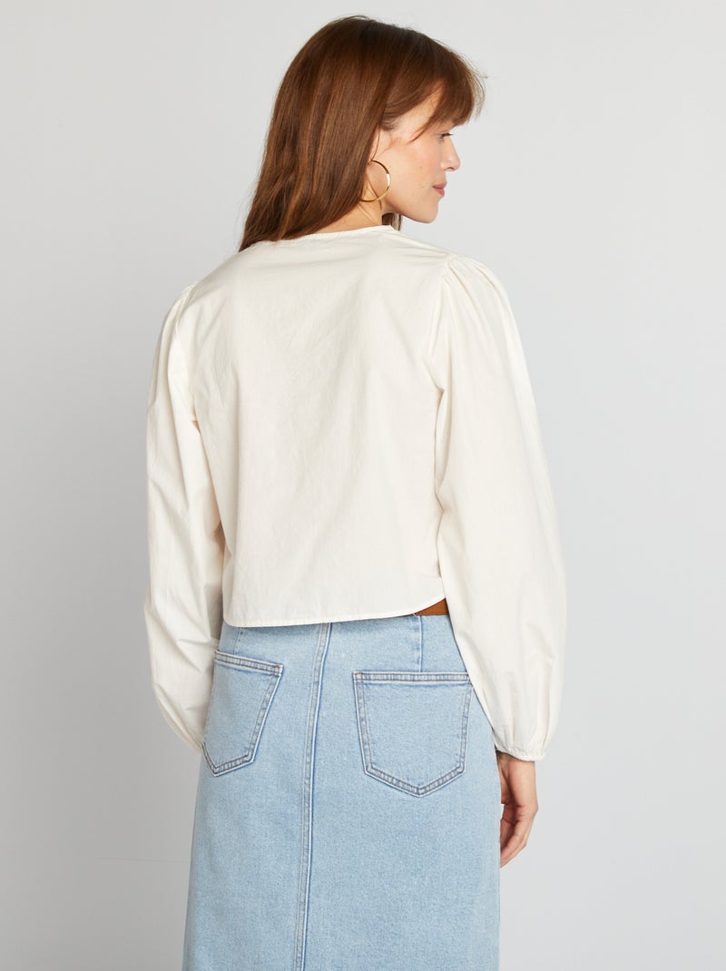 Blusa bordada con lazos BEIGE - Kiabi