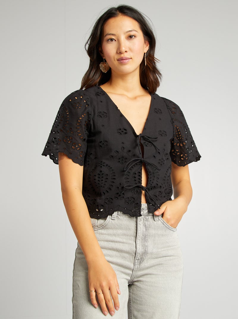 Blusa bordada con lazos negro - Kiabi
