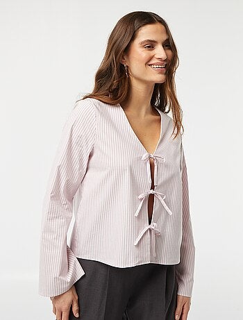Blusa chaqueta a rayas con cintas para anudar