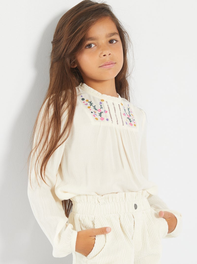 Blusa con bordado inglés BLANCO - Kiabi