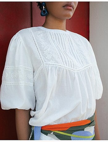 Blusa con bordado, mo fashion