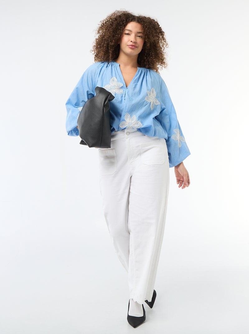 Blusa con bordados Azul - Kiabi