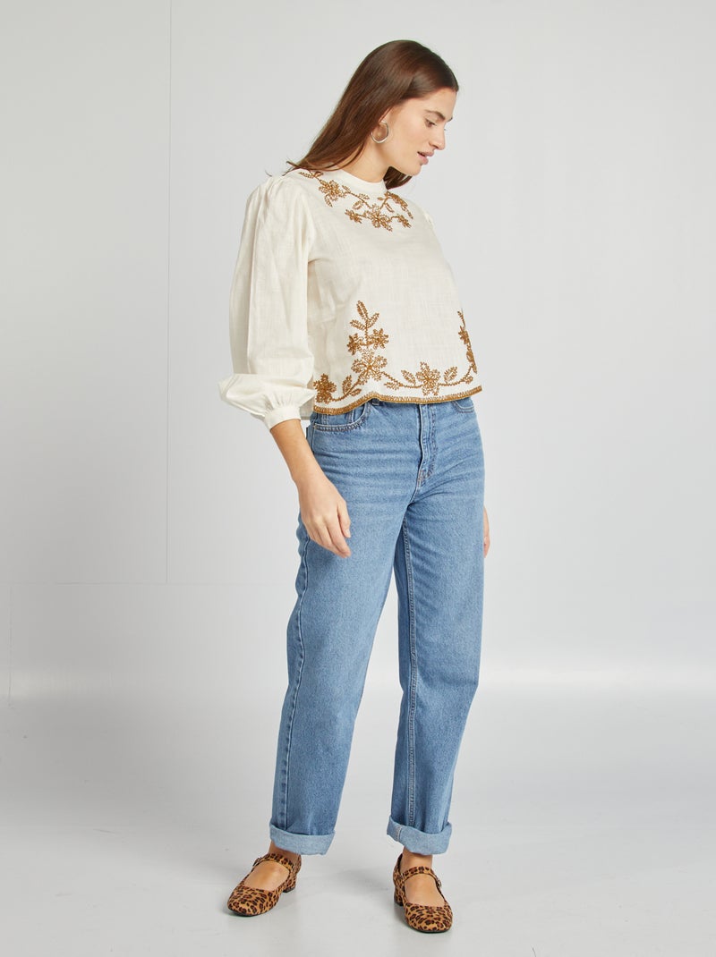 Blusa con bordados BEIGE - Kiabi