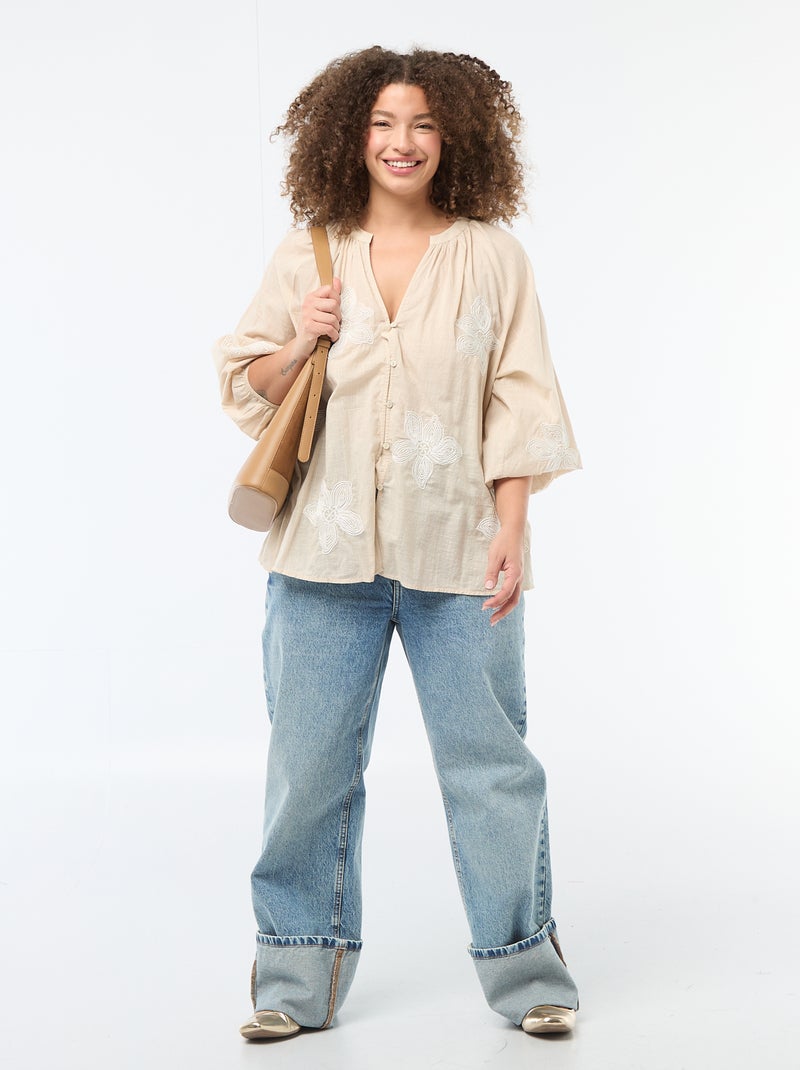 Blusa con bordados Beige - Kiabi