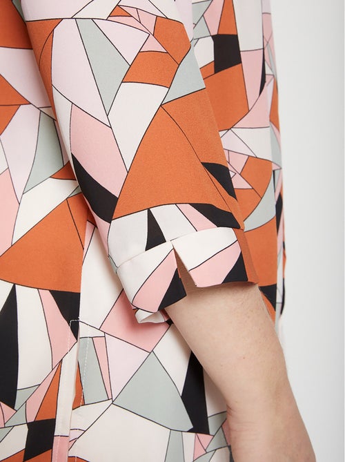 Blusa con botones y estampado gráfico - AFIBEL - Kiabi