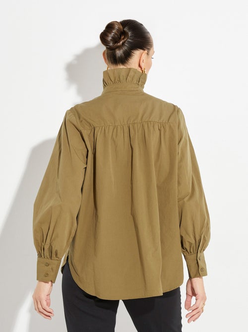 Blusa con cuello alto plisado - AFIBEL - Kiabi