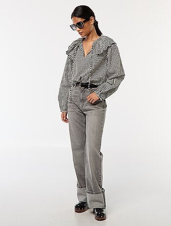 Blusa con cuello bebé amplio