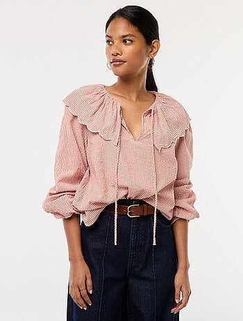 Blusa con cuello bebé amplio